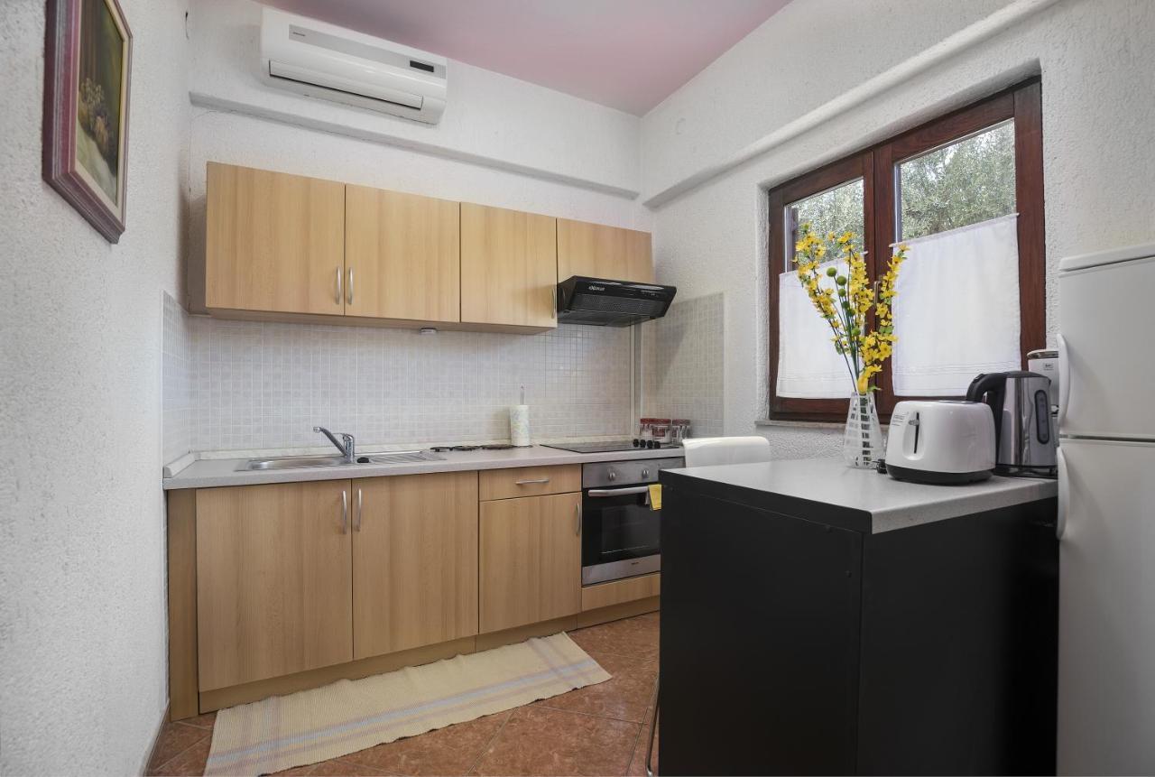 Karmelo Appartment Davorka Rovinj Exteriör bild
