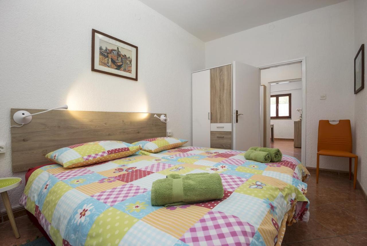 Karmelo Appartment Davorka Rovinj Exteriör bild