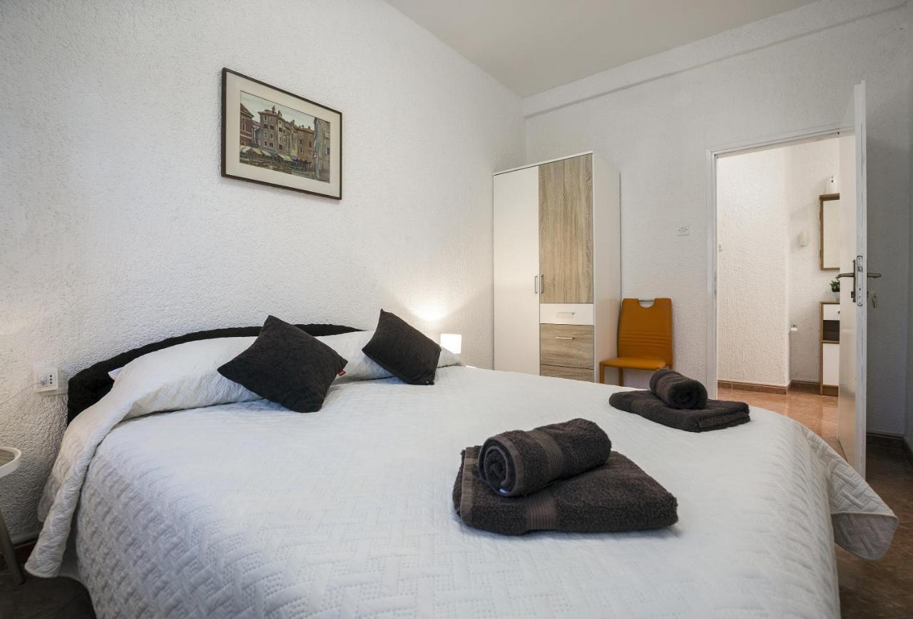 Karmelo Appartment Davorka Rovinj Exteriör bild
