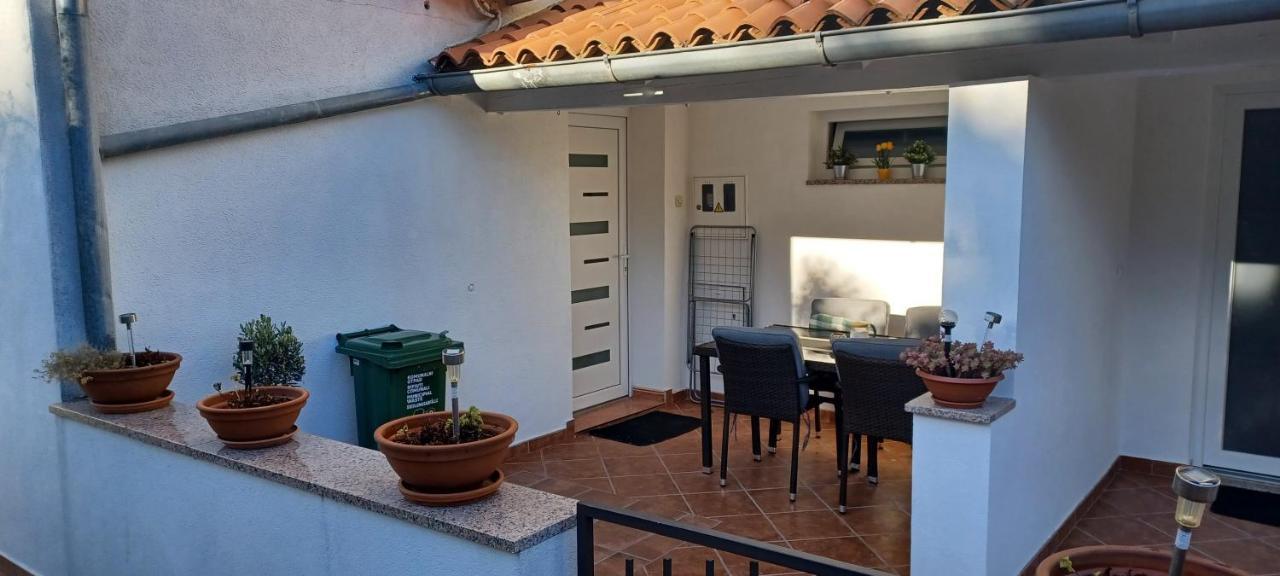 Karmelo Appartment Davorka Rovinj Exteriör bild